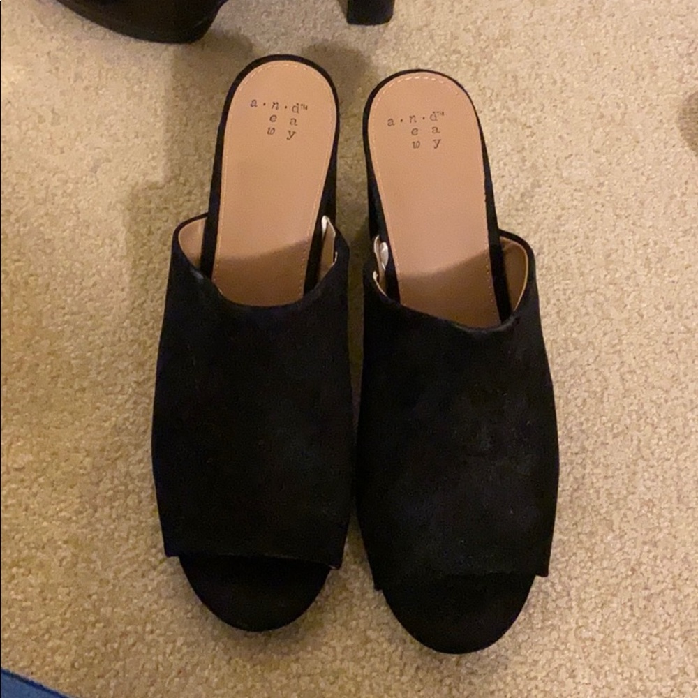 Women's Microsuede Open Toe Stacked Heeled Pumps